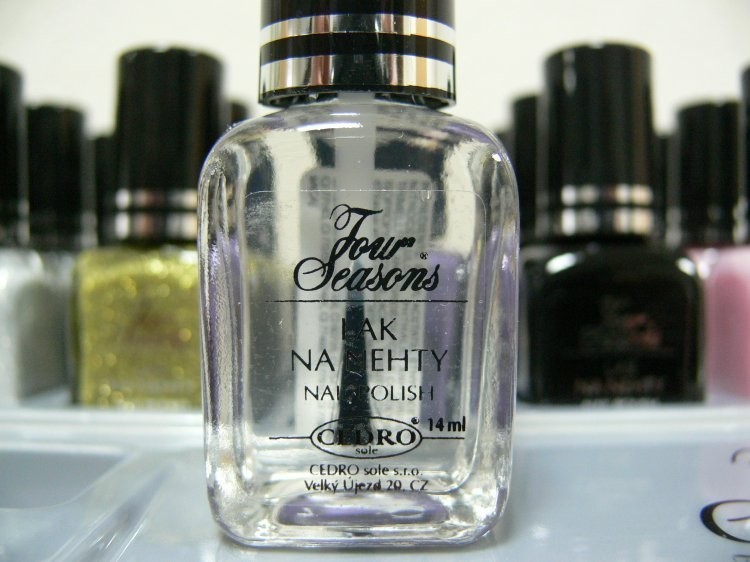 Four Seasons Lak na nehty FS odstín 19 bezbarvý průhledný lak 14 ml | NEHTOVÁ MODELÁŽ - Laky na nehty - Laky na nehty Cedro - Four Seasons Four Seasons Lak na nehty FS odstín 19 bezbarvý průhledný lak 14 ml | NEHTOVÁ MODELÁŽ - Laky na nehty - Laky na nehty Cedro - Four Seasons